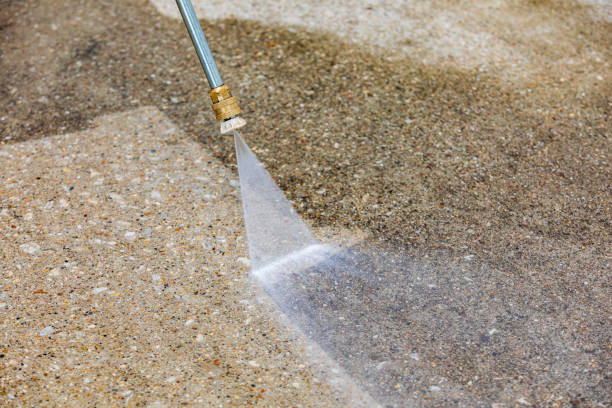 Best Pool Deck Cleaning  in Peekskill, NY